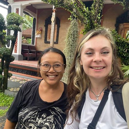 Raditya Homestay Mambat Eksteriør bilde