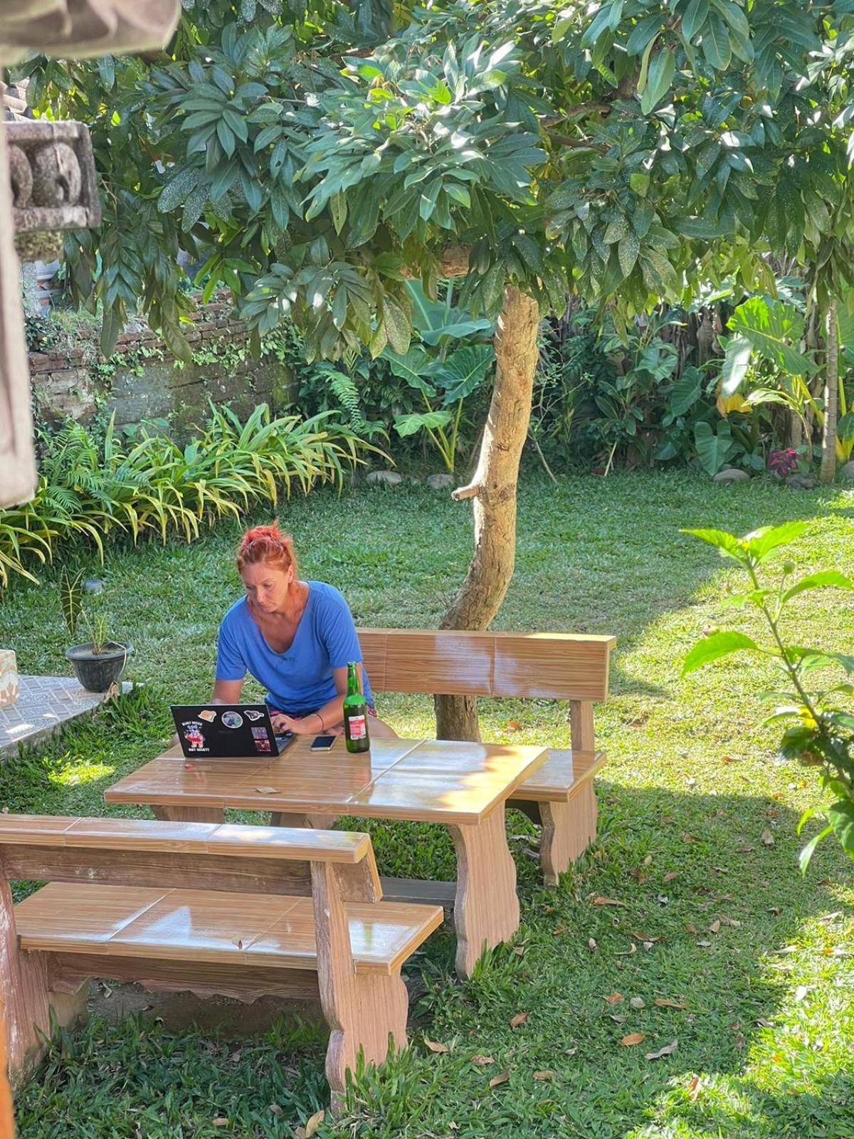 Raditya Homestay Mambat Eksteriør bilde